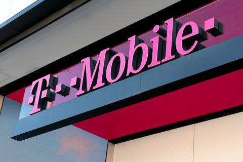 UOKiK wszczął postępowanie przeciwko T-Mobile