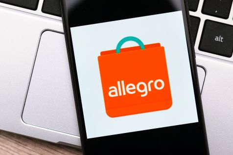 Allegro uruchamia własne automaty paczkowe