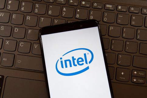 Intel szaleje z wydatkami. Zapłaci 650 mln dol. za start-up