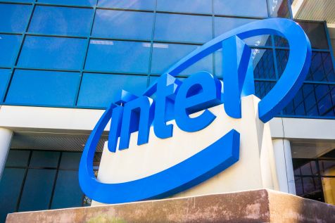 Intel wstrzymuje nabór do grupy PC