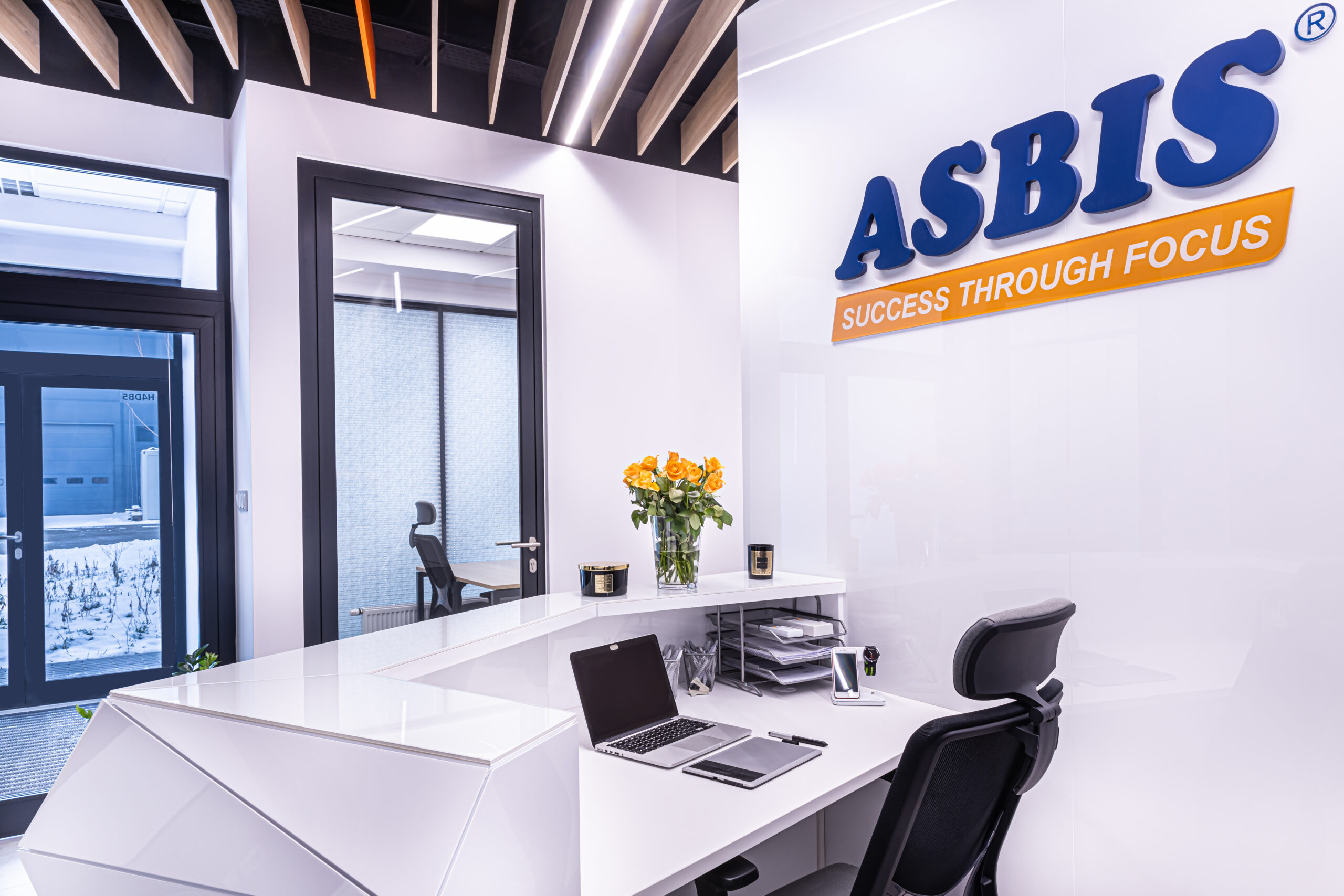 Asbis poszerzył portfolio o produkty 6 firm