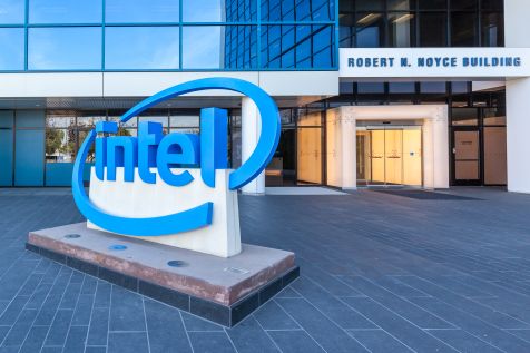 Intel zwalnia ludzi i wysyła na bezpłatne urlopy