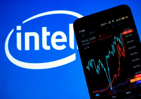 Rekordowa strata w historii Intela. 2,8 mld dol.