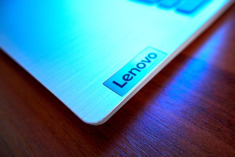 Lenovo: spadek sprzedaży o 24 proc. Wzrost powróci w II poł. roku
