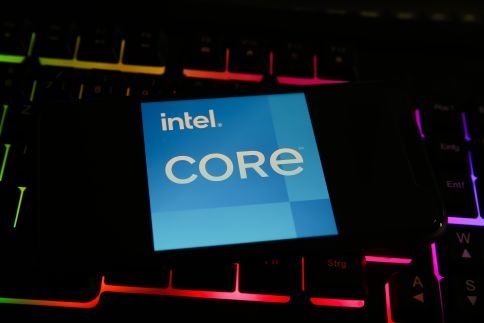 Intel rezygnuje z Core i