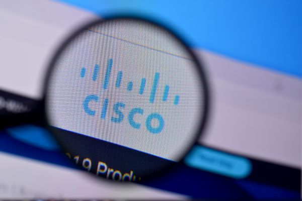 Cisco ostrzega przed krytyczną luką w swoim systemie
