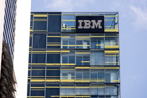 Zwolnienia w IBM