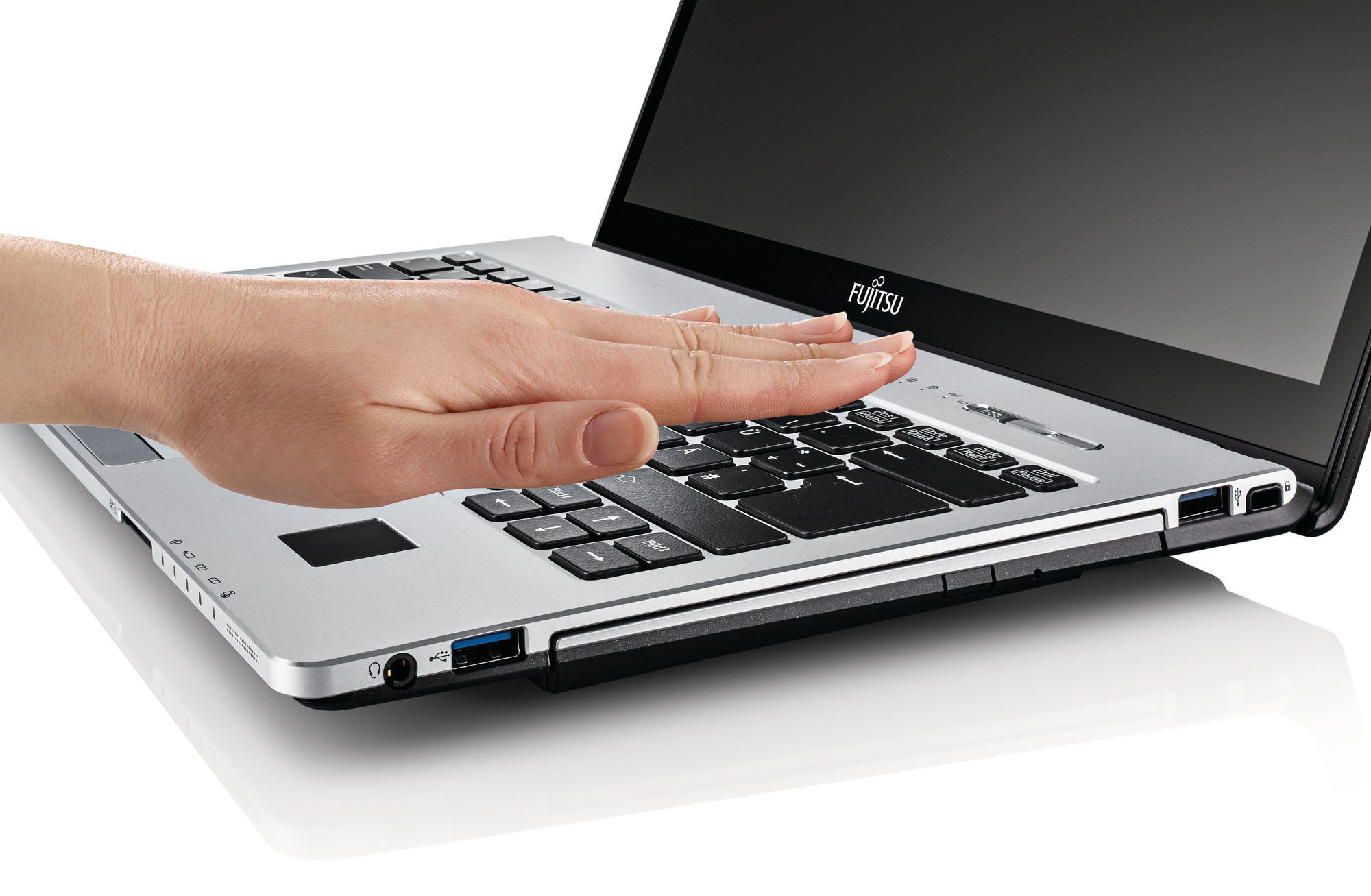 Fujitsu: laptopy zabezpieczone dłonią