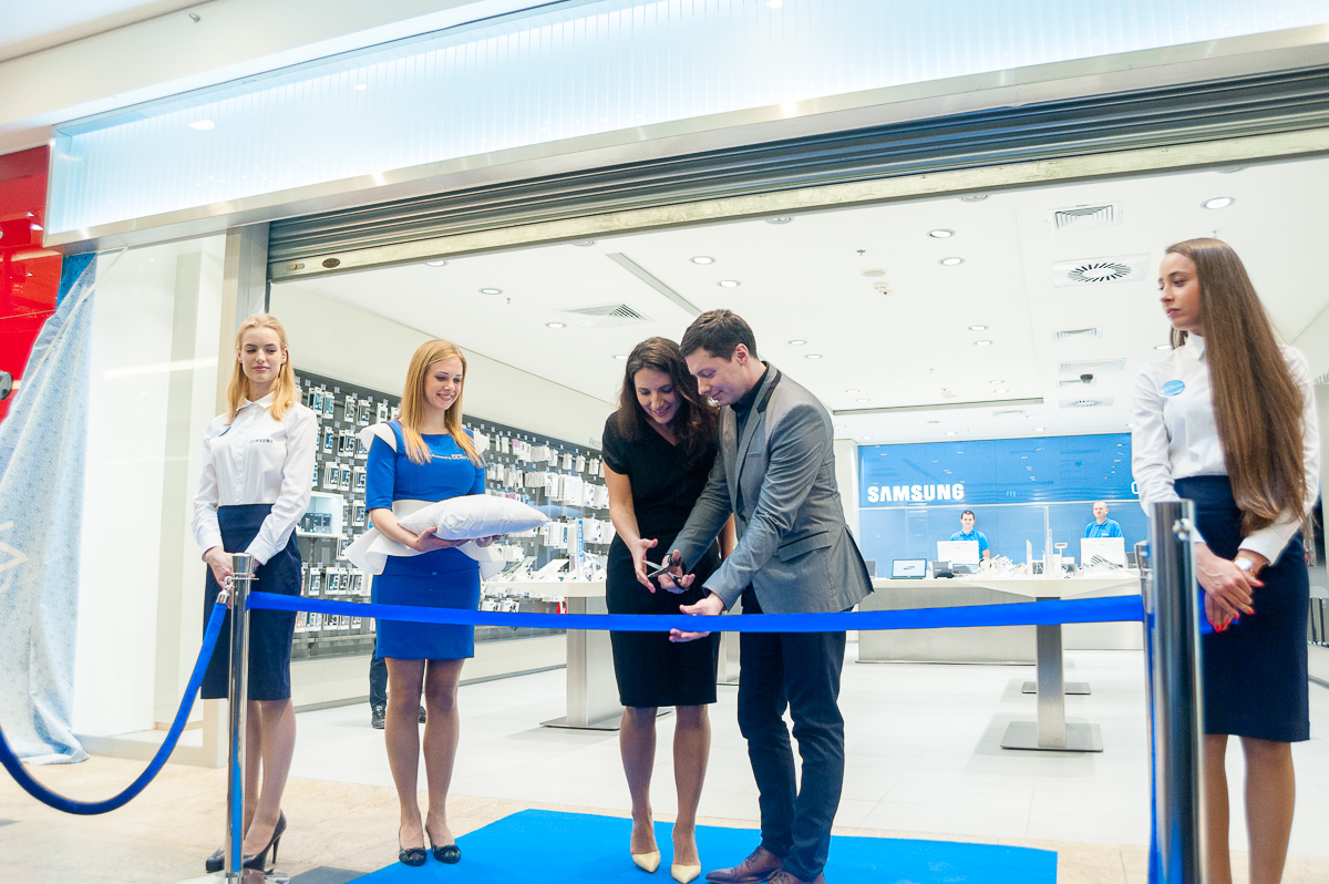 Samsung: dwa nowe sklepy firmowe w Polsce