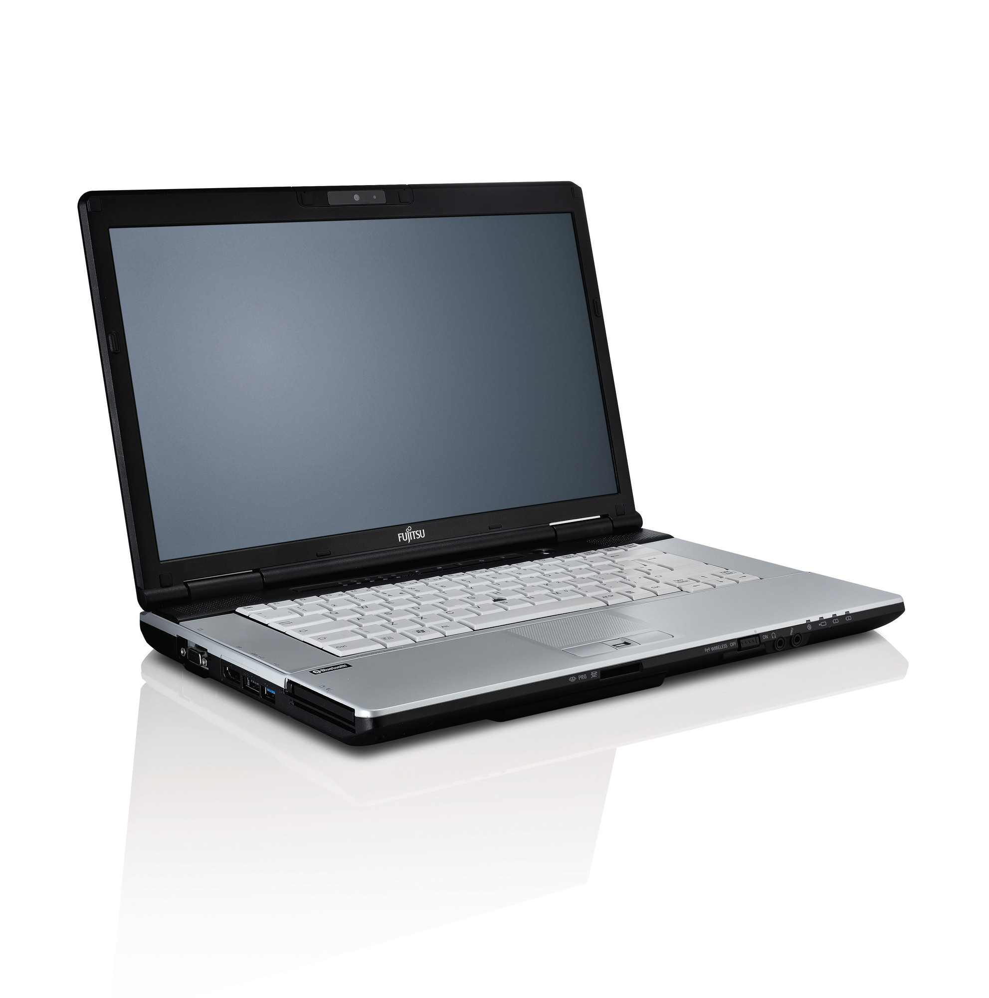 Fujitsu: notebooki proGreen – do 17 godzin pracy na bateriach