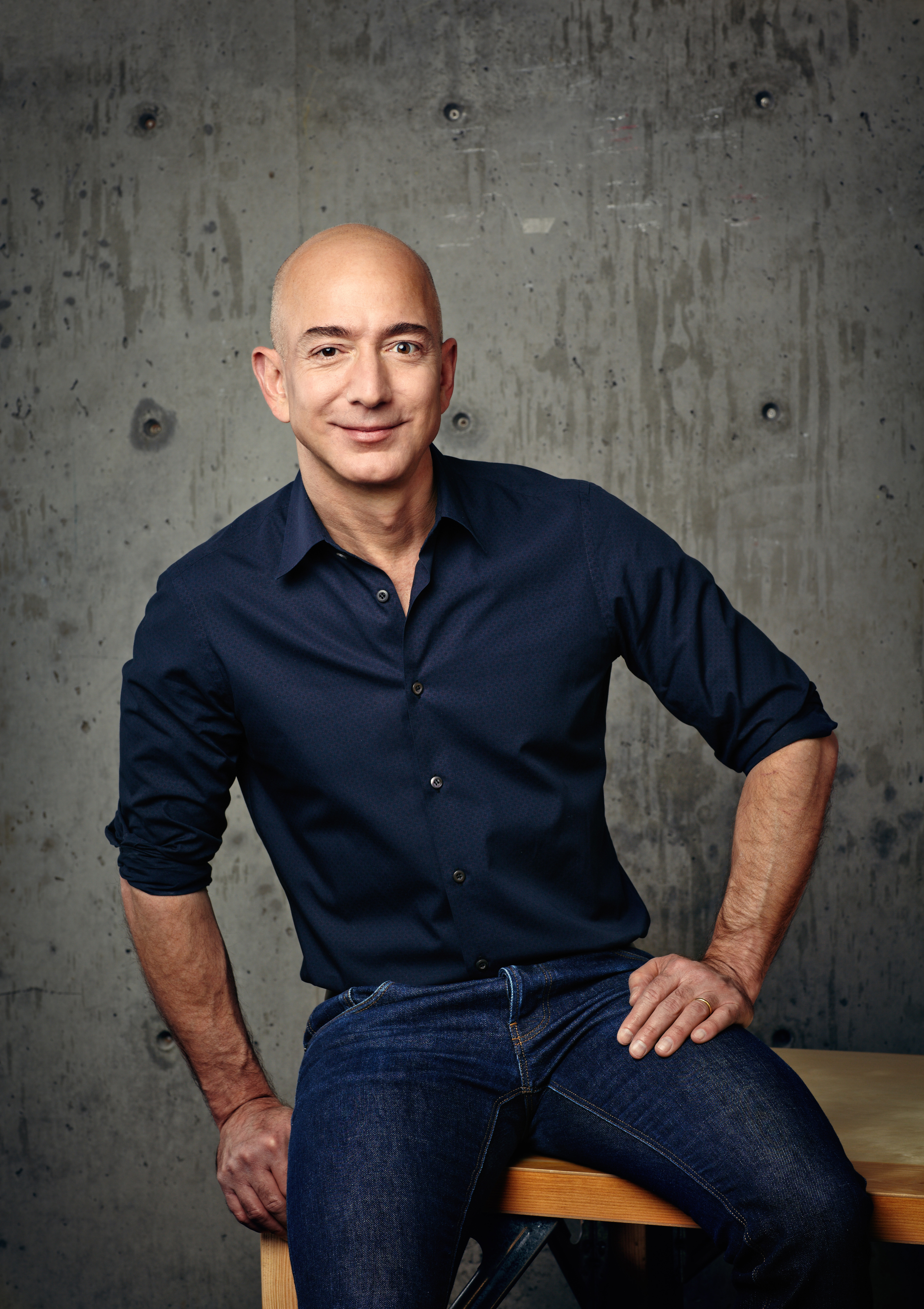 Amazon będzie miał trzech CEO