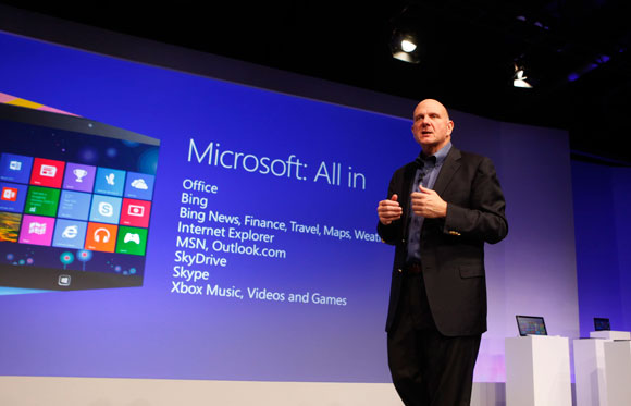 Microsoft obciął zarobki szefa z powodu Windowsa i Surface’a