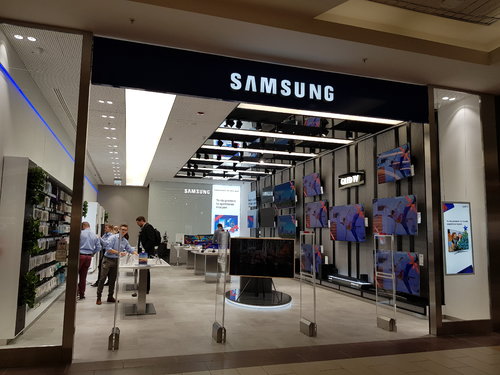 Samsung: 20 sklep w Polsce