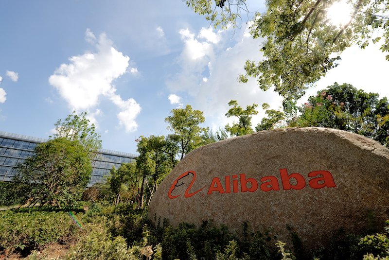 Alibaba ostro o amerykańskiej administracji